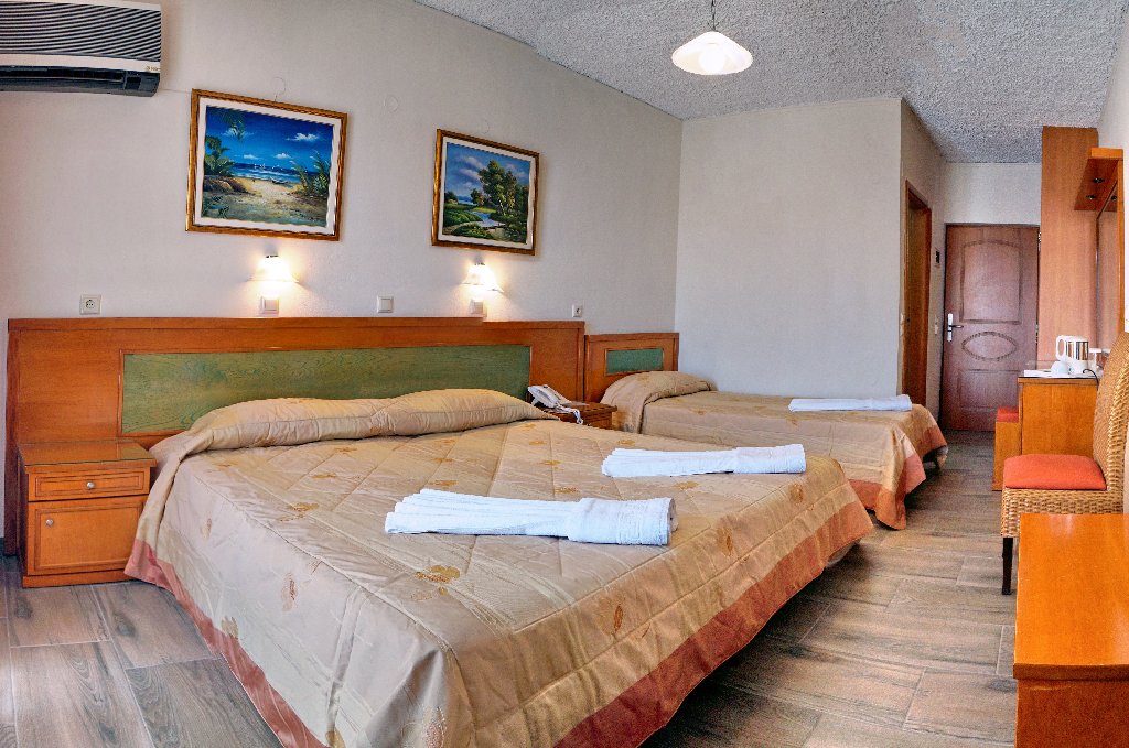 Vicky Hotel, Agios Isidoros Plomari